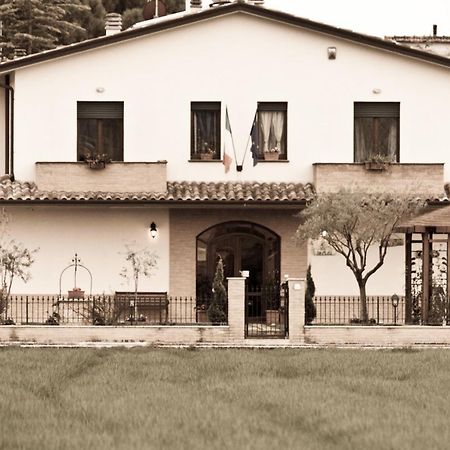 P&P Assisi Camere Bastia Umbra Kültér fotó
